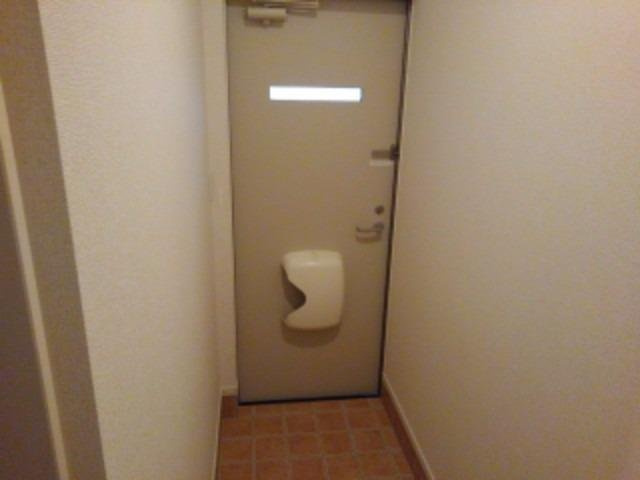 プラシージュの玄関