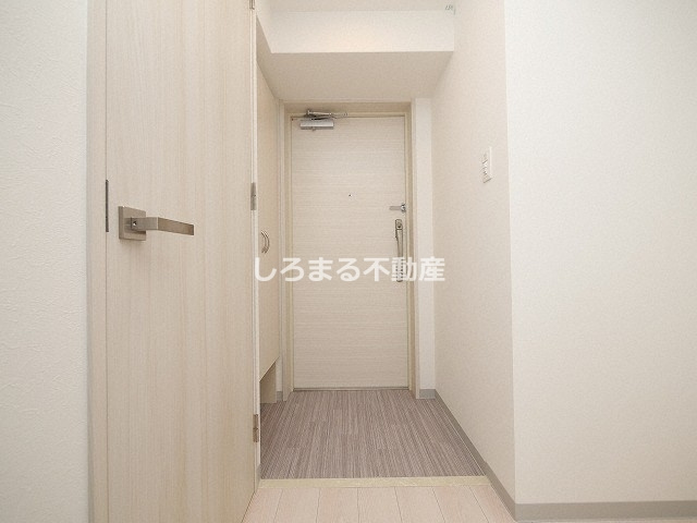 ALZA西本町の玄関