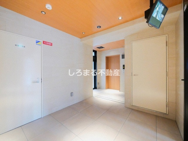 ALZA西本町のロビー