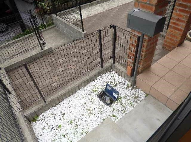 ラフォーレ高根台の庭