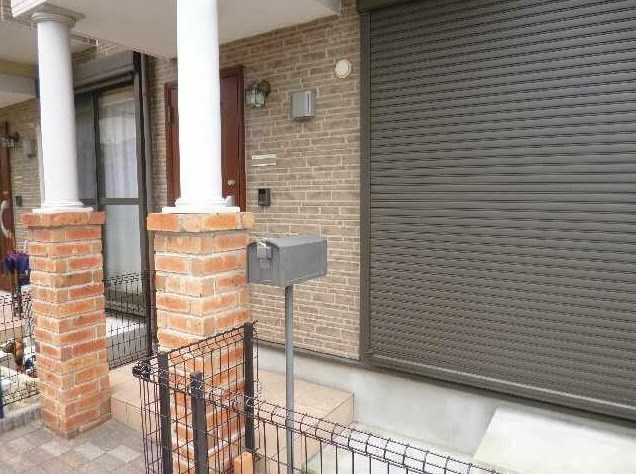 ラフォーレ高根台のエントランス