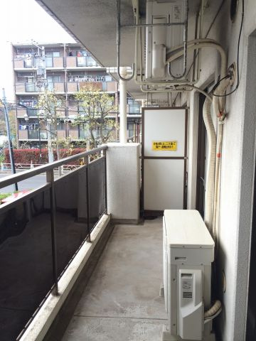 【バルコニー】 | ヴィ・ラージュ梅園