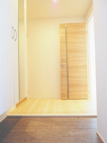 ノクターン　Ⅱ棟の玄関