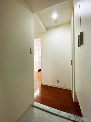 さくらHillsリバーサイドEASTの玄関