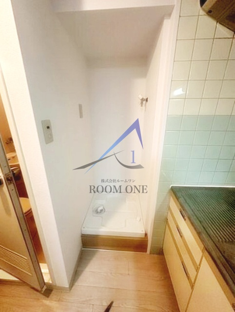 サン・フル中野富士見町の設備|洗濯機置き場です。