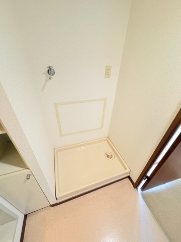 三田市弥生が丘６丁目の中古マンションの洗面所|広い洗面スペース