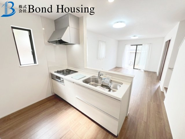 「3LDK」「収納豊富」塩屋北町 全2棟B号棟のキッチン