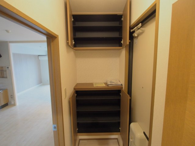 ドミール中尾の玄関