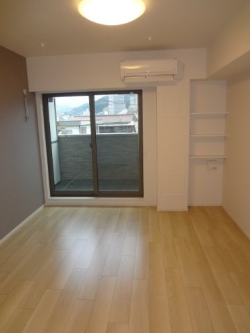 クレストコートⅠの居間・リビング|ゆったりとしたリビングです