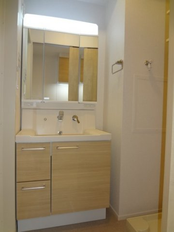 クレストコートⅠの洗面所|忙しい朝には欠かせない洗面所です