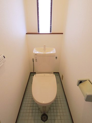 【トイレ】 | 昭和町ＢＡＳＥ | コンパクトで使いやすいトイレです