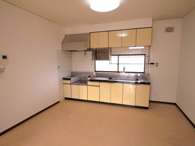 【キッチン】 | 昭和町ＢＡＳＥ | ＤＫ　８帖