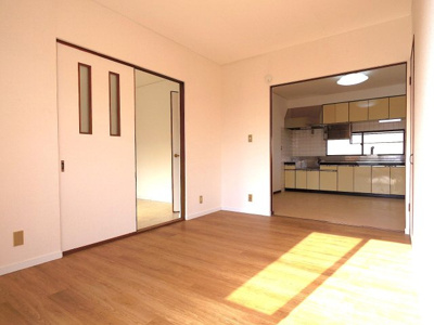 【洋室】 | 昭和町ＢＡＳＥ | コンパクトで使いやすい洋室です