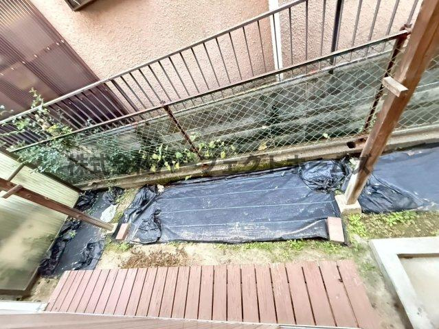 楠葉中町テラスハウス　賃貸のバルコニー|陽当たり良好なバルコニーです