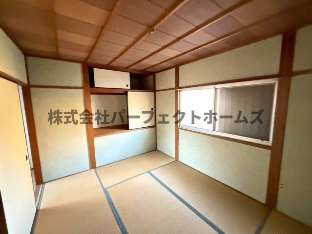 楠葉中町テラスハウス　賃貸の和室|趣のある和室です