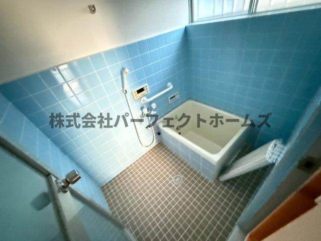 楠葉中町テラスハウス　賃貸の浴室|日々の疲れを癒すお風呂付です