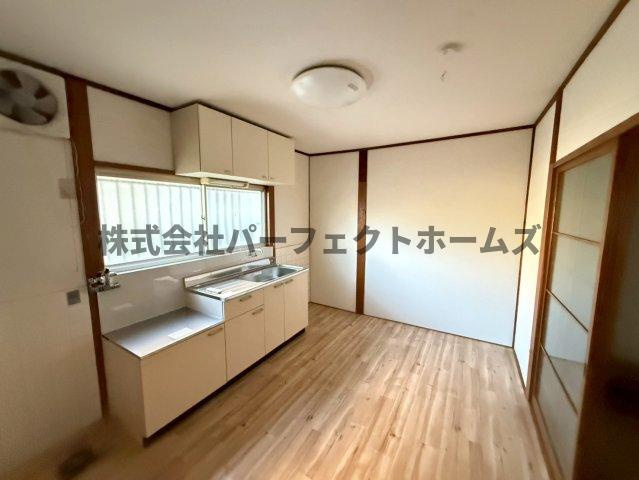 楠葉中町テラスハウス　賃貸のキッチン|お料理しやすいキッチンです