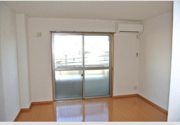 ルミナス緒川Ⅱの居間・リビング