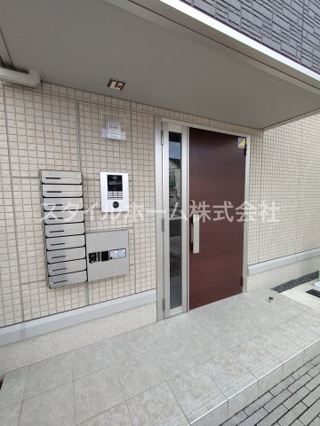 マリーゴールド　Bのエントランス