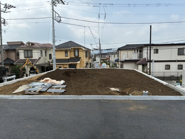 緑区下九沢　条件付き土地の外観|前面道路より南側を望む、高台につき陽当たり・眺望良好です