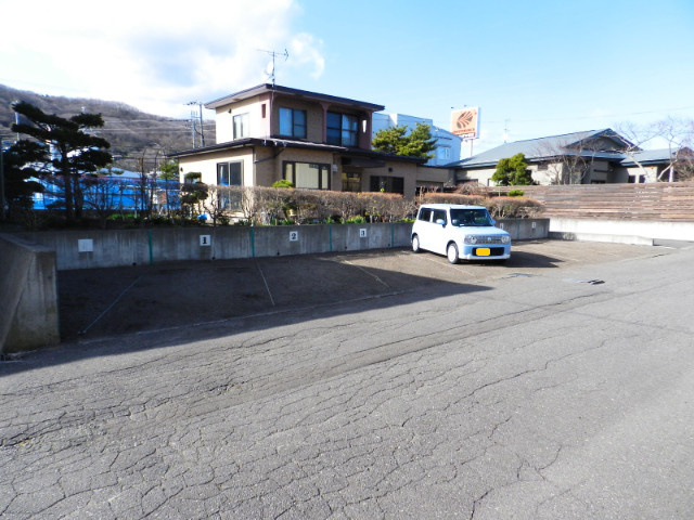 ハイツ２１の駐車場