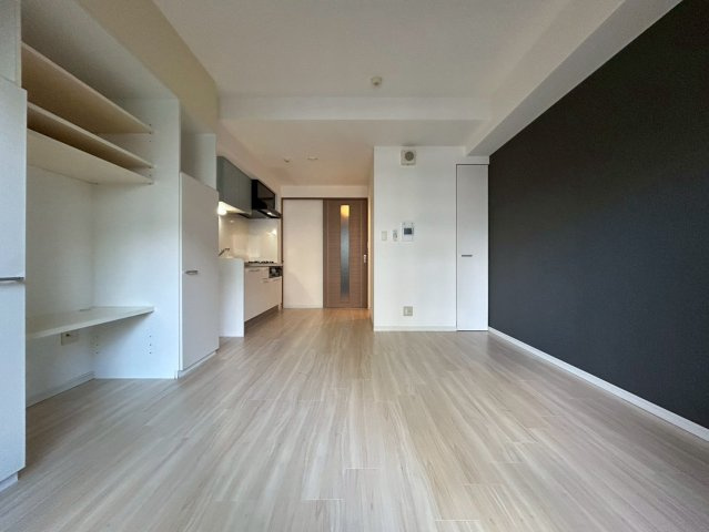 KDX堺筋本町レジデンスの洋室