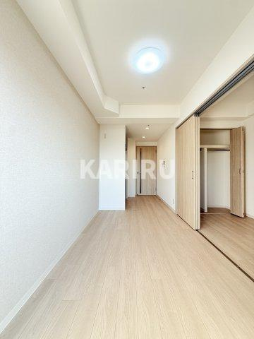 ソルテラス本庄西クレアストの居間・リビング