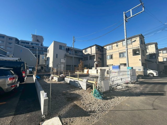 北区堀船3丁目　新築戸建　全2棟の前面道路含む現地写真|2026.1.10撮影

現地ご見学希望・資料請求などお気軽にお問い合わせ下さい！
03-5990-5201