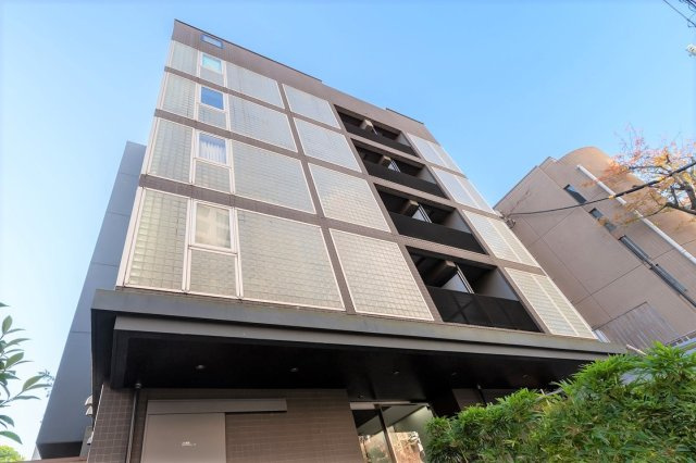 アパートメンツ元麻布内田坂の外観|きれいな外観です