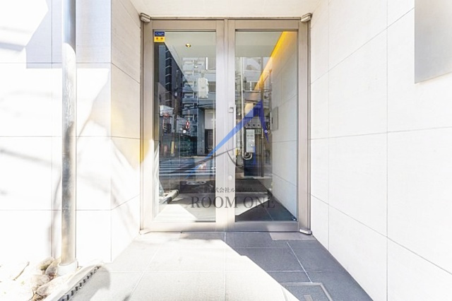 ハーモニーレジデンス早稲田夏目坂のエントランス