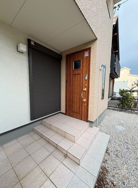 諸の木３丁目戸建のエントランス