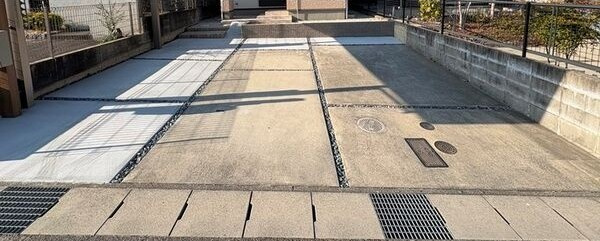 諸の木３丁目戸建の駐車場