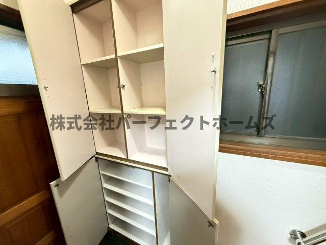 伊加賀栄町戸建　賃貸の収納|収納のためのスペースです