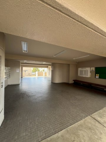 明石清水第２高層住宅2号棟のエントランス