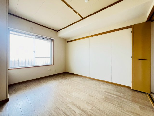 明石清水第２高層住宅2号棟の居間・リビング