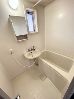 【浴室】 | アネックス | ※同建物ほかのお部屋の写真です。