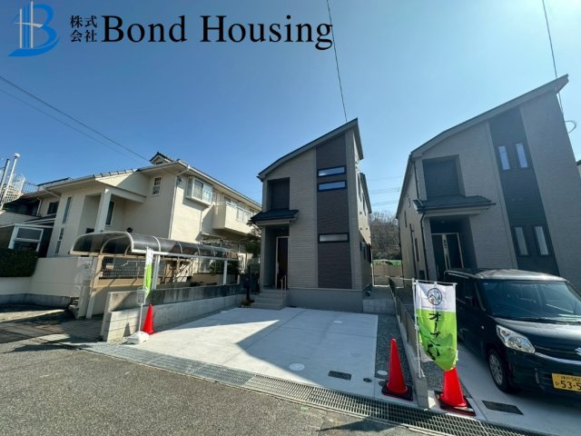 「長期優良住宅」「両面道路」樫野台 全2棟B号棟の庭