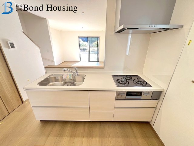 「長期優良住宅」「両面道路」樫野台 全2棟B号棟のキッチン