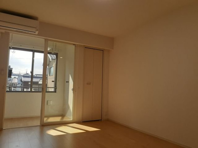 【居間・リビング】 | エル　フルーリエⅡ