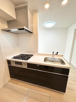 【キッチン】 | サンフローレ | キッチンです