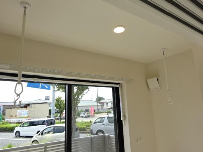 【設備】 | 別府町新野辺新築アパート | 室内物干し（イメージ）