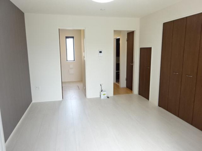 【居間・リビング】 | 別府町新野辺新築アパート | 洋室（イメージ）