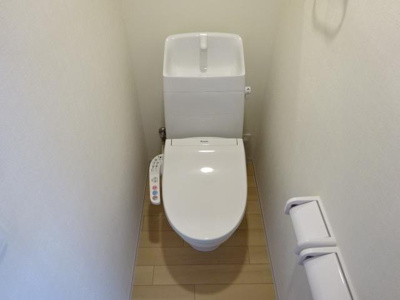 【トイレ】 | 別府町新野辺新築アパート | シャワー付トイレ（イメージ）