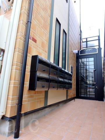 アーバンプレイス笹塚Ⅱのエントランス|集合ポスト