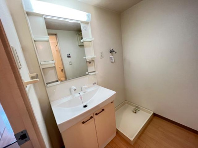 【洗面所】 | フェリシデーデ | 洗面