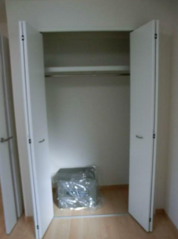 ゼルコバ中野の収納