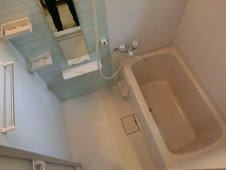 ゼルコバ中野の浴室