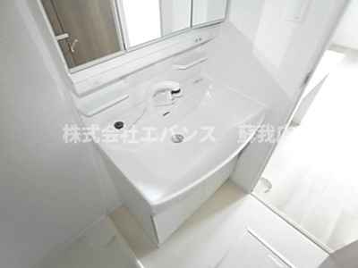 【洗面所】 | ヴァンヴェール・ヒルG | 広い洗面スペース