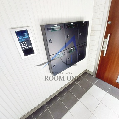 C-Flatsのその他共用部分|宅配ボックスです。