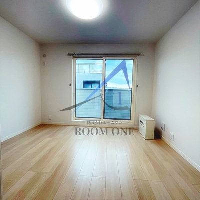 C-Flatsの居間・リビング|洋室のお部屋です。